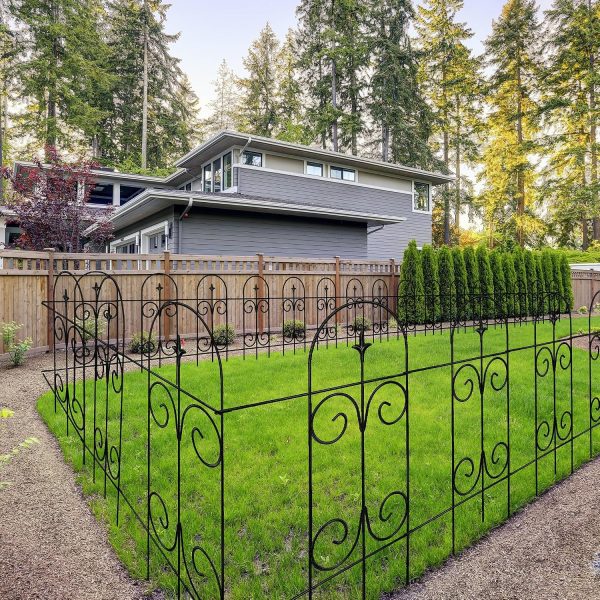 img-dda99e074f519198471a Decorative Metal Garden Fence, 14 Panels